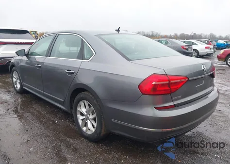 2016 Volkswagen Passat 1.8T S z USA, uszkodzony, nr VIN 1VWAT7A36GC010082